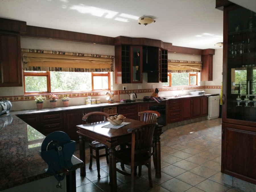 4 Bedroom Property for Sale in Boschenvaal River Front Lodges Free State
